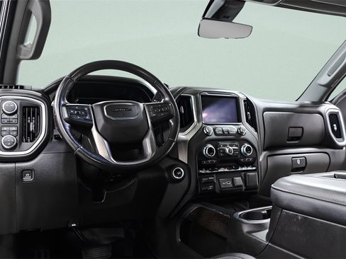 Used 2022 GMC Sierra 3500 Denali w/ Denali Ultimate Package image 28