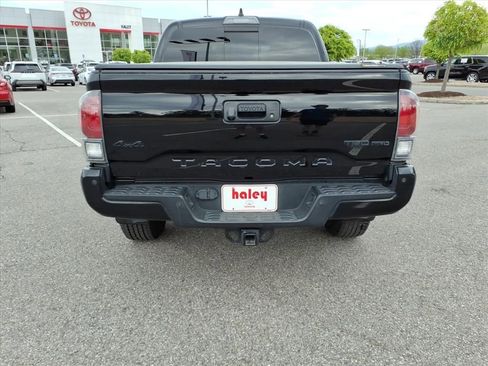 Used 2023 Toyota Tacoma TRD Pro AWD/4WD image 6