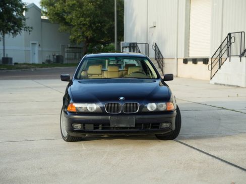 Used 1999 BMW 540i Sedan image 15
