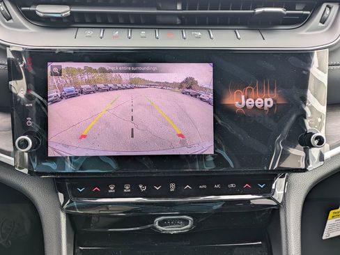 New 2026 Jeep Grand Cherokee Altitude AWD/4WD image 14