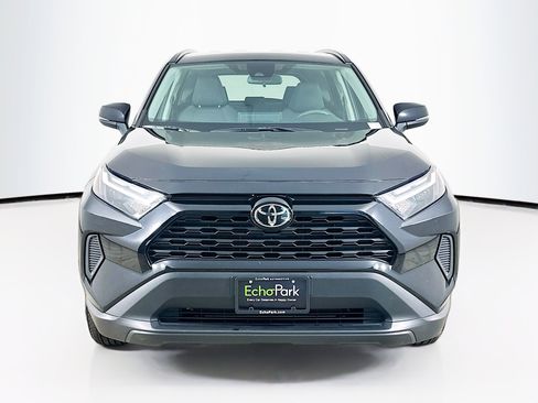 Used 2025 Toyota RAV4 XLE image 2