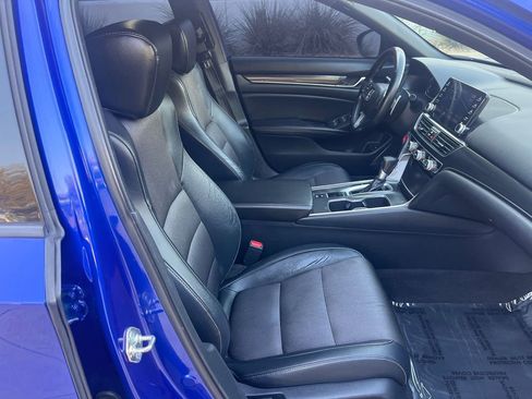 Used 2018 Honda Accord Sport image 21