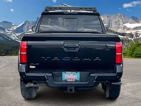 Used 2024 Toyota Tacoma TRD Off-Road image 4