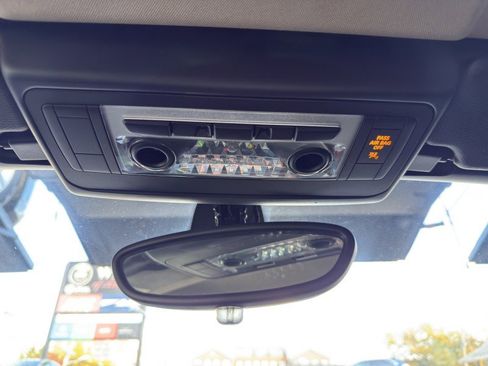 Used 2011 BMW Z4 sDrive30i image 22