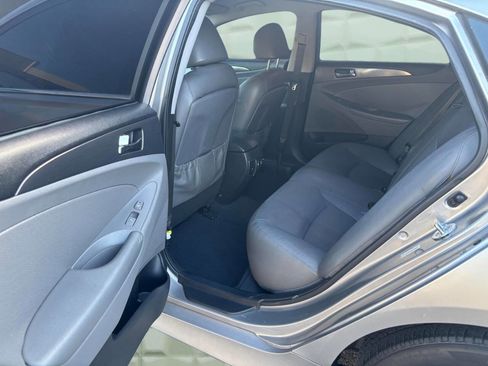 Used 2012 Hyundai Sonata Hybrid w/ Leather Pkg FWD image 15