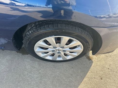 Used 2019 Nissan Sentra S image 13