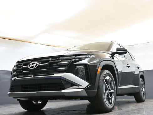 Certified 2025 Hyundai Tucson SEL image 30