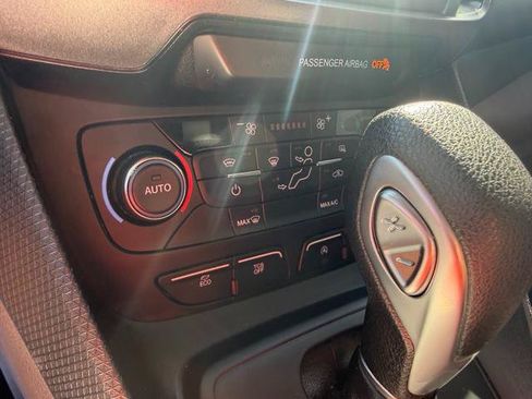 Used 2022 Ford Transit Connect XLT FWD image 15