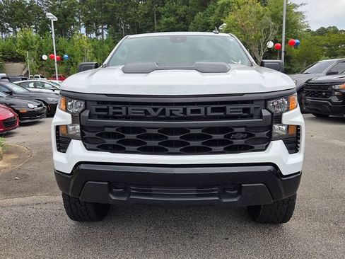 Used 2024 Chevrolet Silverado 1500 Custom Trail Boss w/ Dark Appearance Package AWD/4WD image 2