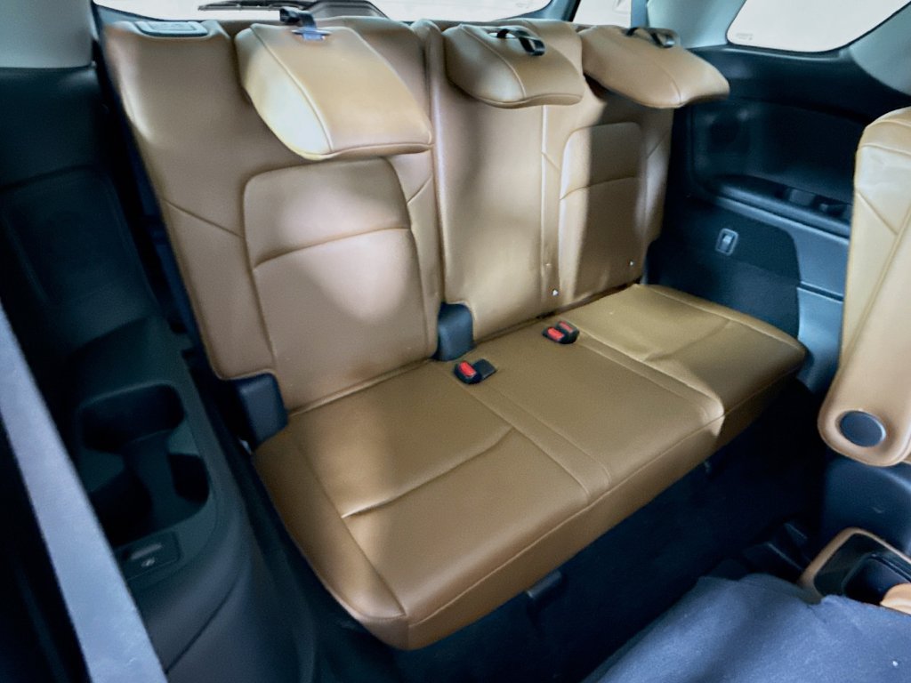 Certified 2025 Nissan Pathfinder Platinum AWD/4WD image 34