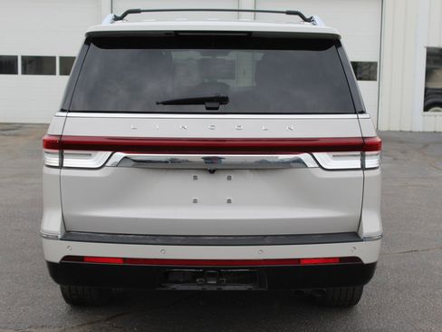 Used 2023 Lincoln Navigator L Reserve image 5