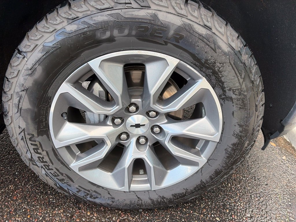 Used 2021 Chevrolet Silverado 1500 RST AWD/4WD image 9