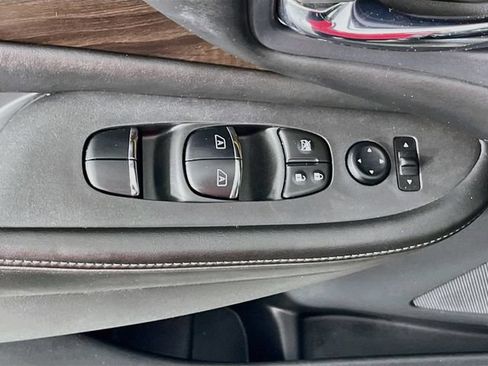 Used 2019 Nissan Murano Platinum w/ Cargo Package FWD image 19