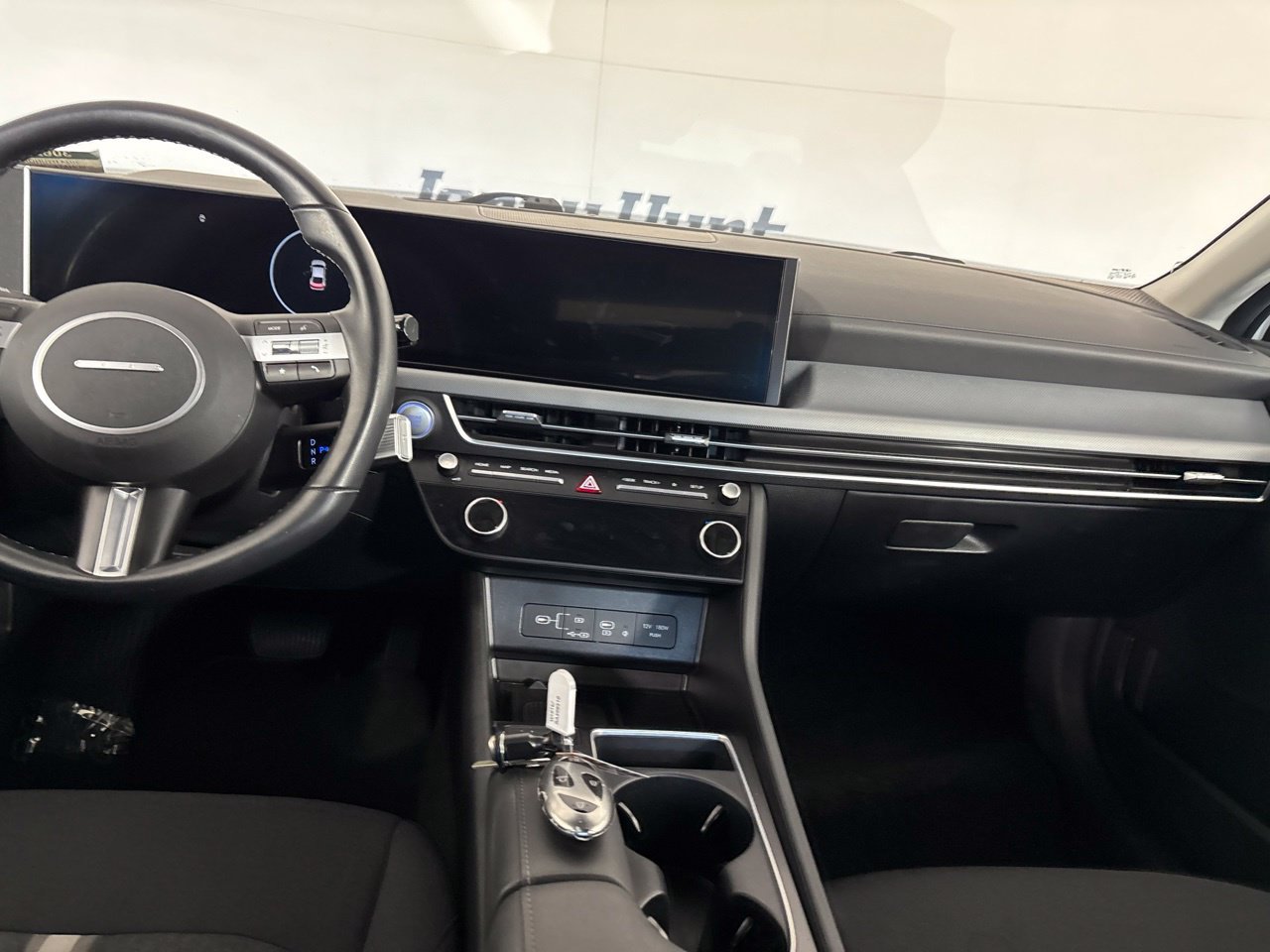 Used 2024 Hyundai Sonata SEL w/ Convenience Package FWD image 24