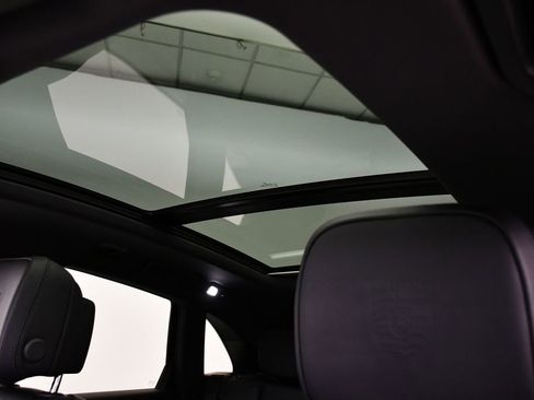 Used 2024 Porsche Macan S image 20