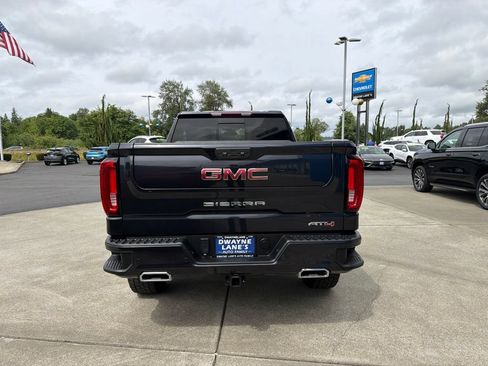 Used 2023 GMC Sierra 1500 AT4 w/ AT4 Preferred Package AWD/4WD image 5
