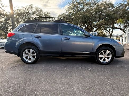 Used 2013 Subaru Outback 2.5i Premium w/ All-Weather Pkg AWD/4WD image 7