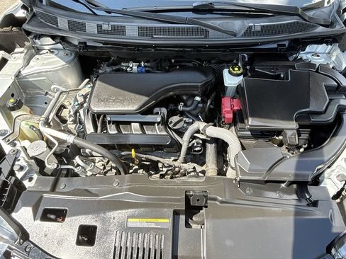 Used 2020 Nissan Rogue Sport SV w/ All-Weather Package FWD image 18