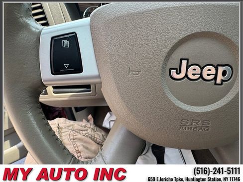 Used 2009 Jeep Grand Cherokee Laredo AWD/4WD image 21