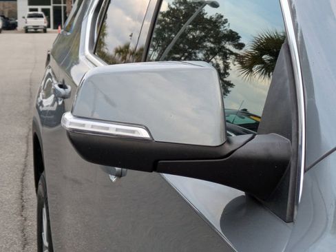 Certified 2023 Chevrolet Traverse LT image 10