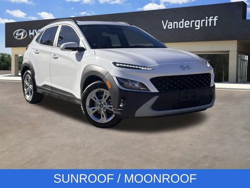 Used 2022 Hyundai Kona SEL w/ Convenience Package image 1