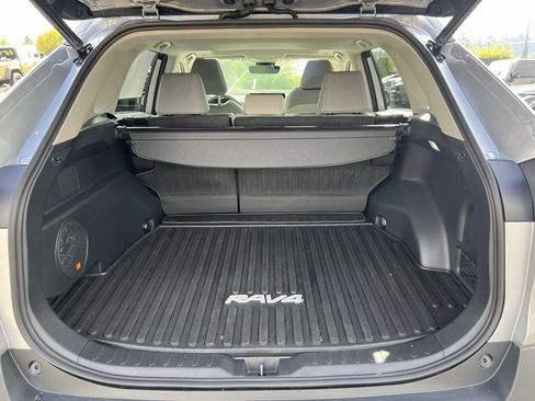 Used 2023 Toyota RAV4 Limited image 8