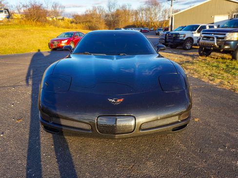 Used 2001 Chevrolet Corvette Z06 w/ Memory Pkg image 8