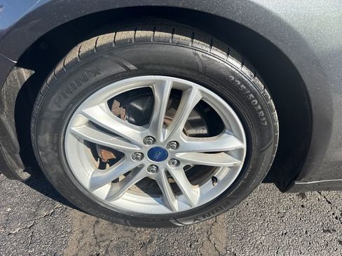 Used 2018 Ford Fusion S image 18