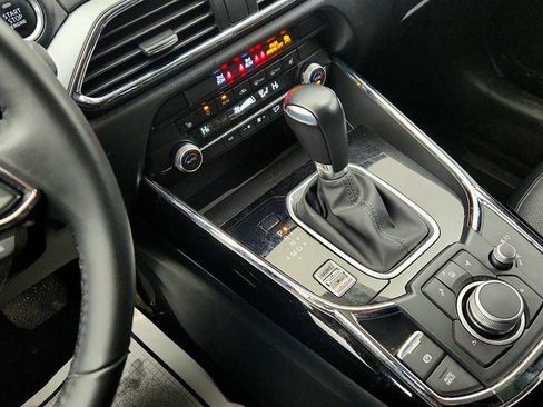 Used 2023 MAZDA CX-9 Touring image 15