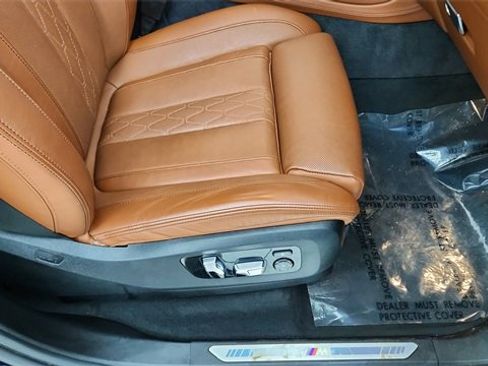 Used 2024 BMW X7 xDrive40i w/ Executive Package image 23