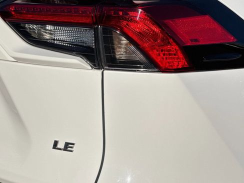 Used 2022 Toyota RAV4 LE image 30