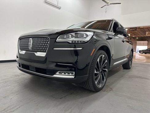 Used 2022 Lincoln Aviator Reserve w/ Equipment Group 201A image 17