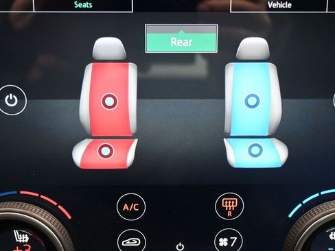 Used 2022 Land Rover Range Rover Westminster Edition image 17