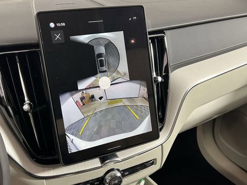 New 2026 Volvo XC60 B5 Ultra w/ Climate Package image 21