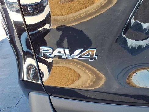 New 2025 Toyota RAV4 XLE image 5