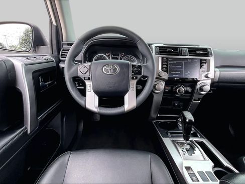 Used 2023 Toyota 4Runner TRD Sport AWD/4WD image 6