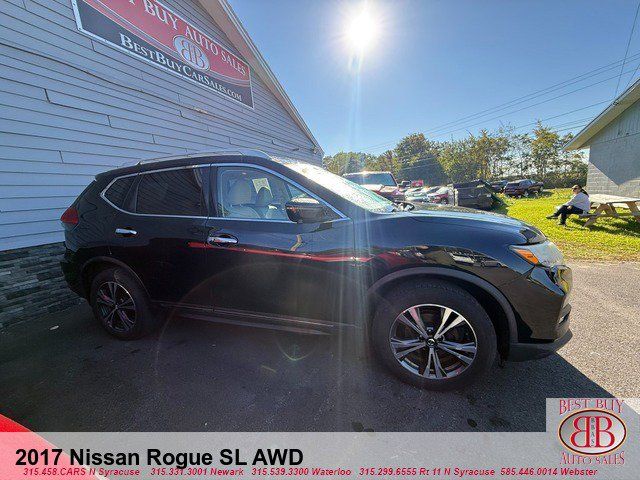 Used 2017 Nissan Rogue SL w/ SL Premium Package AWD/4WD image 2