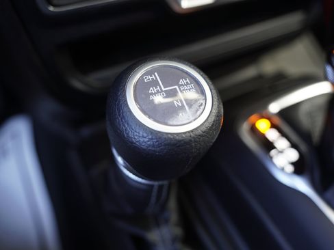 Used 2024 Jeep Wrangler Unlimited Sahara AWD/4WD image 30