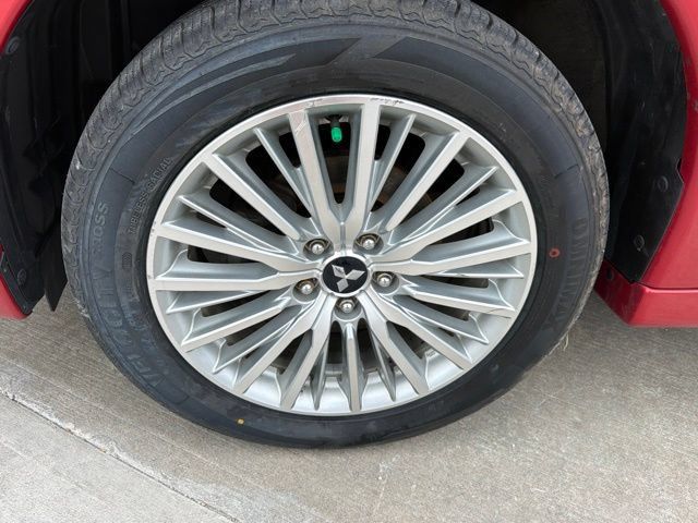 Used 2019 Mitsubishi Outlander SEL AWD/4WD image 10