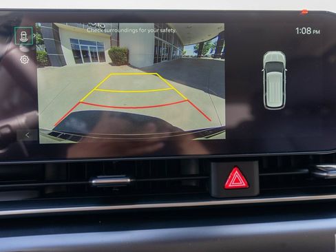 Used 2026 Kia Carnival FWD image 23
