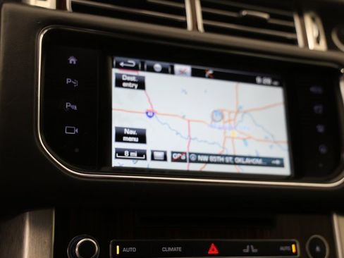 Used 2016 Land Rover Range Rover HSE image 10