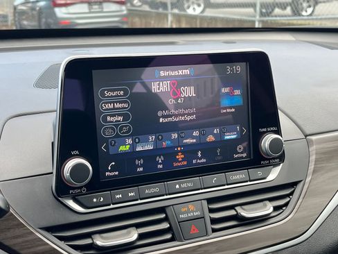 Used 2025 Nissan Altima 2.5 SV image 20