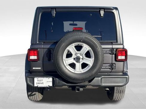 Used 2021 Jeep Wrangler Unlimited Sport image 6