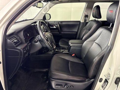 Used 2024 Toyota 4Runner TRD Off-Road Premium w/ Moonroof Package AWD/4WD image 26