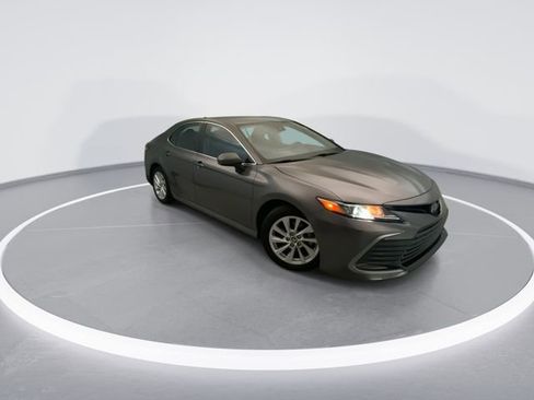 Used 2023 Toyota Camry LE FWD image 8