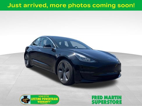 Used 2020 Tesla Model 3 Standard Range Plus RWD image 1