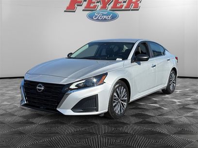Used 2024 Nissan Altima 2.5 SV