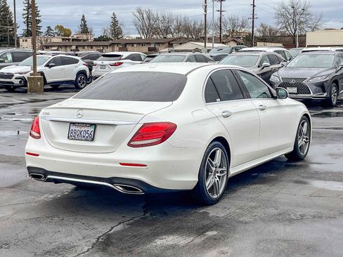 Used 2018 Mercedes-Benz E 300 image 4