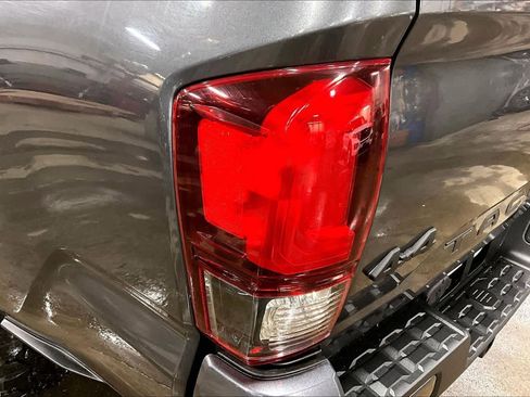 Certified 2020 Toyota Tacoma SR image 26