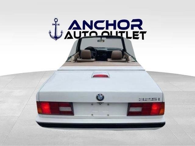 Used 1992 BMW 325i Convertible RWD image 15